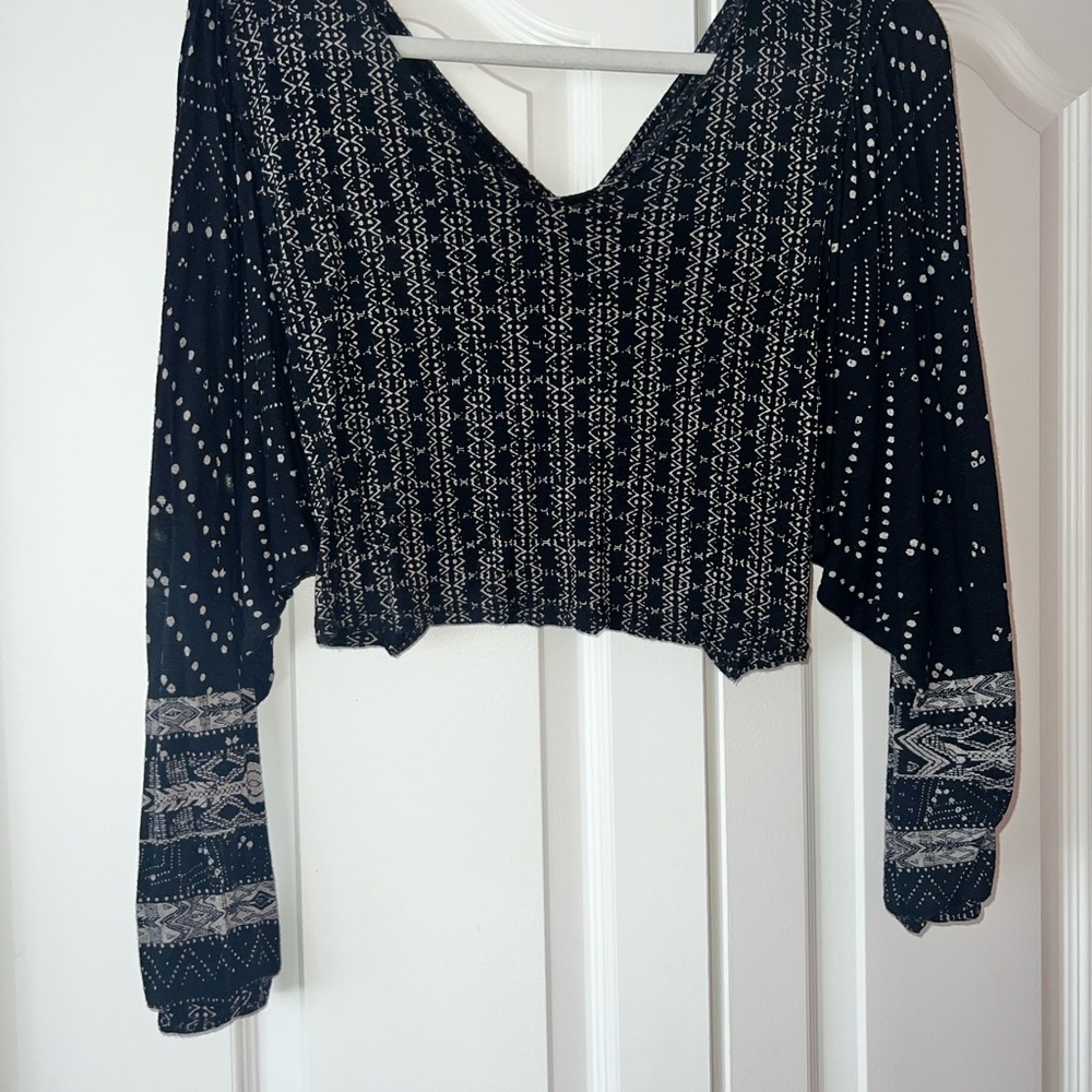 Stylish Black and White Patterned Crop Top